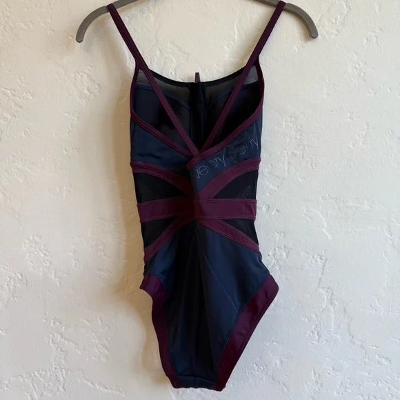 Sweaty Betty Zip Front One Piece Swimsuit - XS - Picture 3 of 8